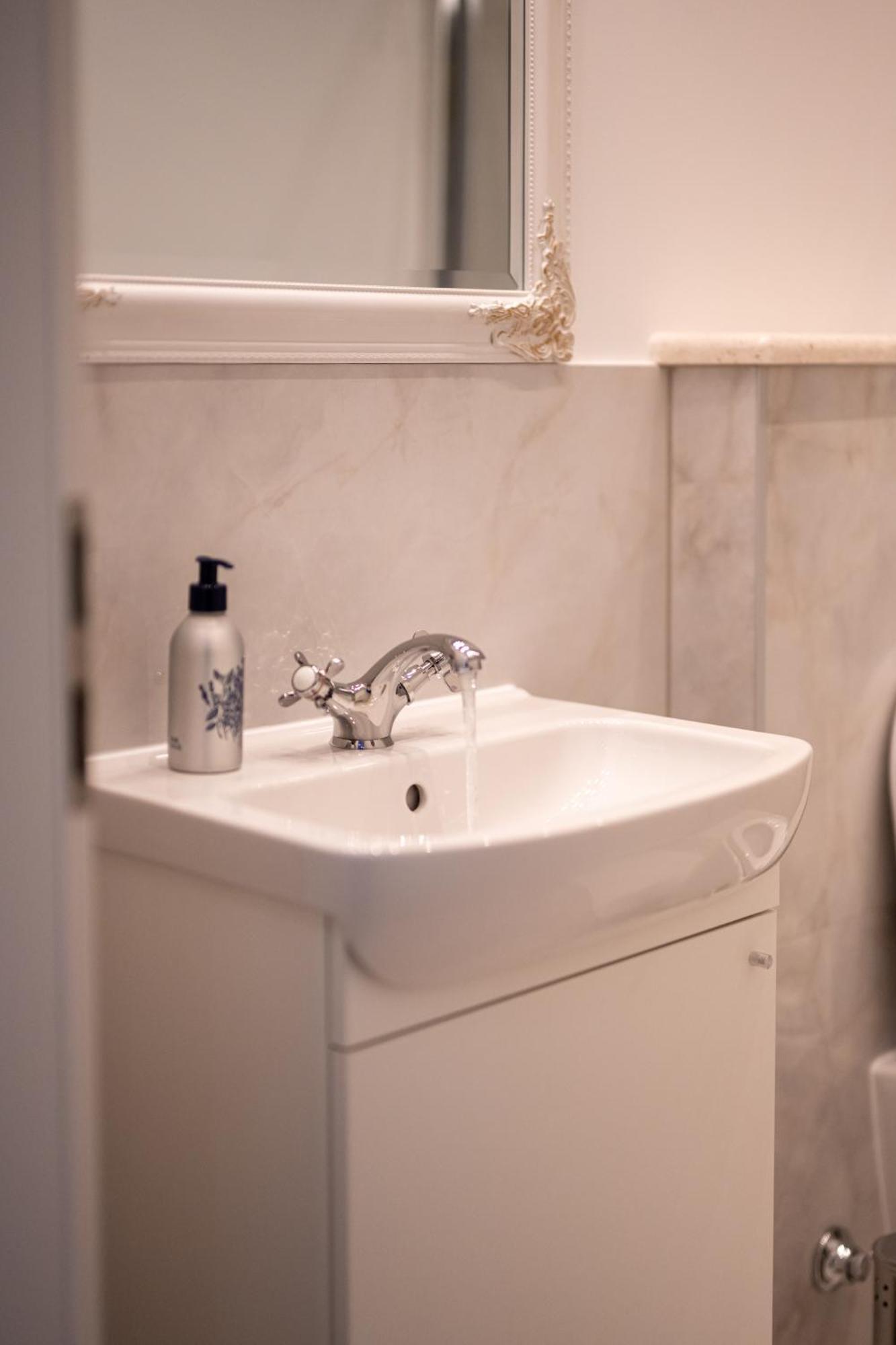 Finest Rooms Leonilda Split Bilik gambar